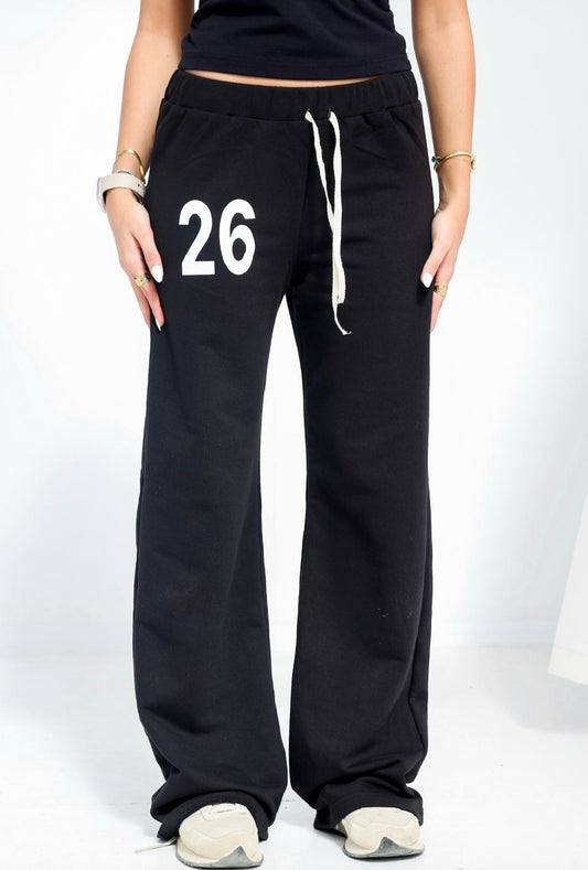 26 black pants