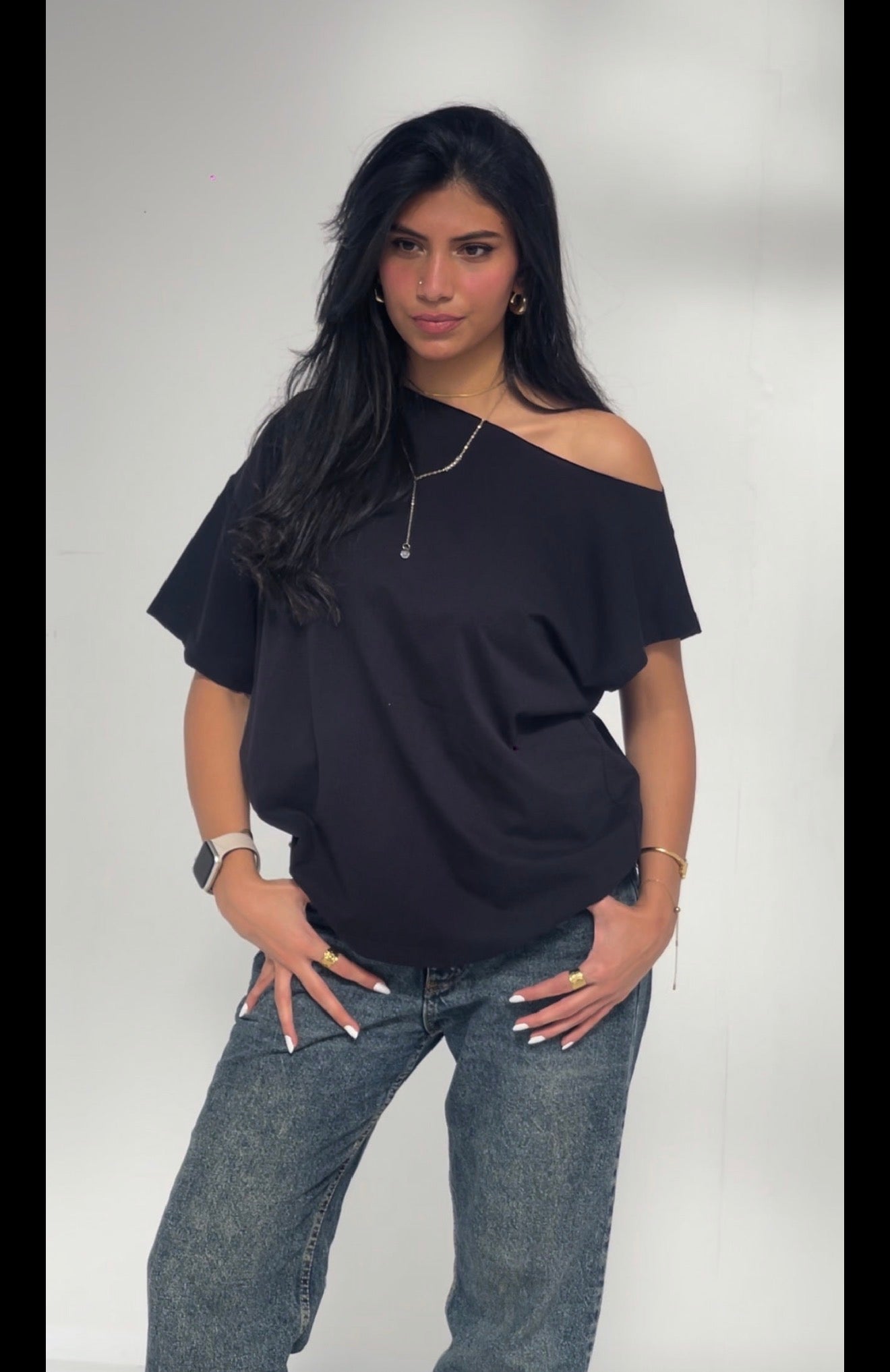 Asia offshoulder black shirt