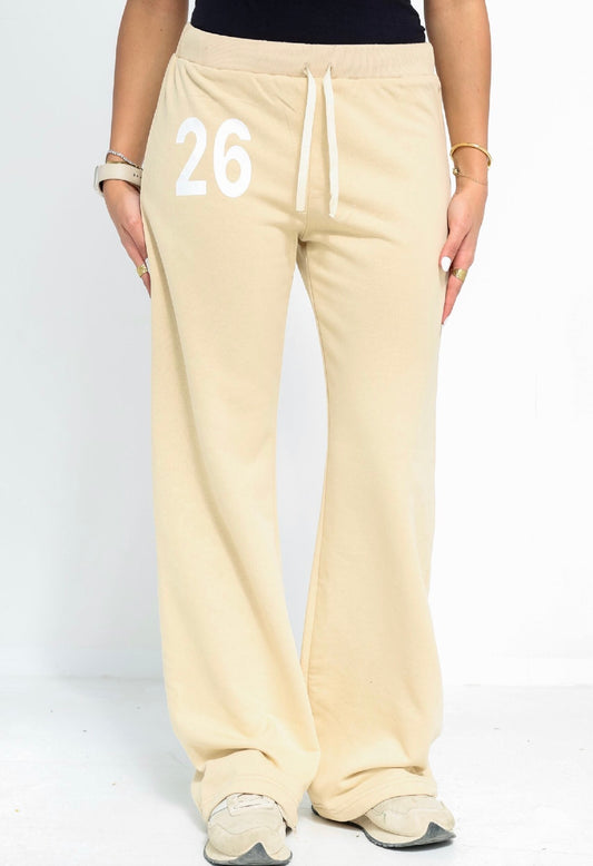 26 beige pants